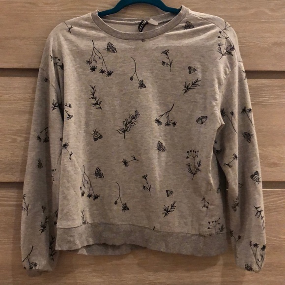 Divided H&M scoop neck - Picture 1 of 9